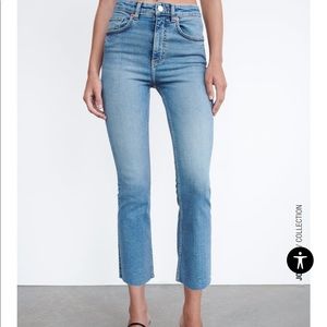 Light washed flared jeans